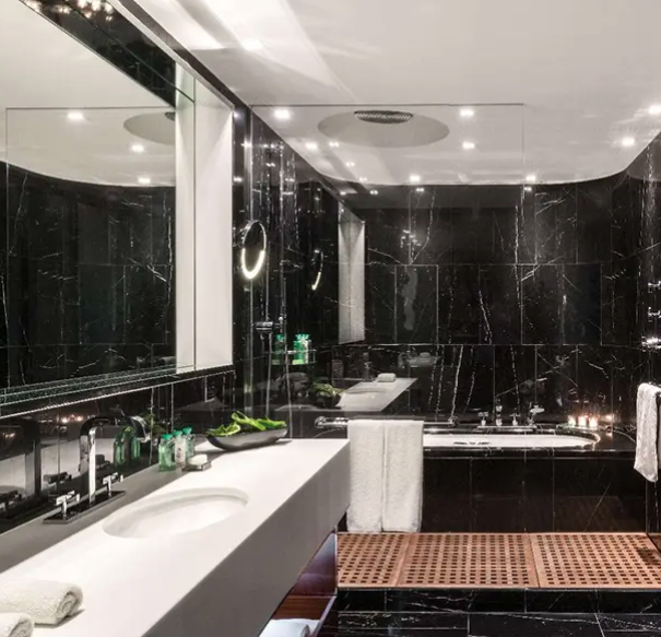 ​​4 types d'aménagements de meubles de salle de bains d'hôtel pour l'optimisation de l'espace