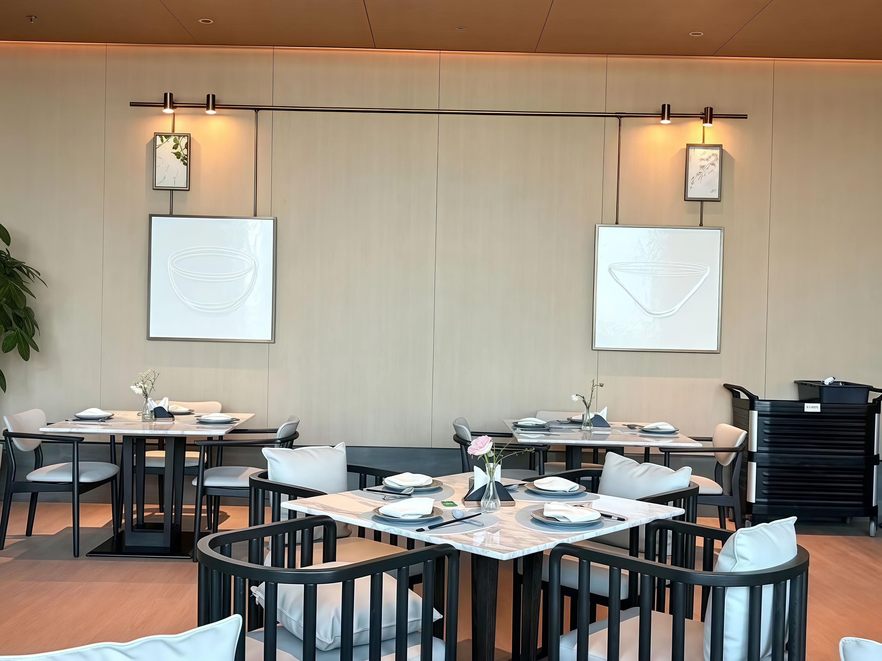 d&icirc;ner au restaurant