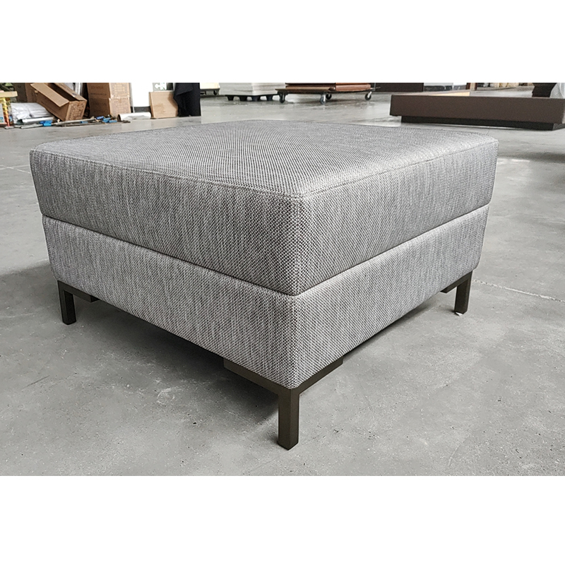 Ottoman carré en tissu rembourré pour sièges de chambre d'amis