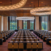 Ensemble table et chaises de conférence de style Bulgari