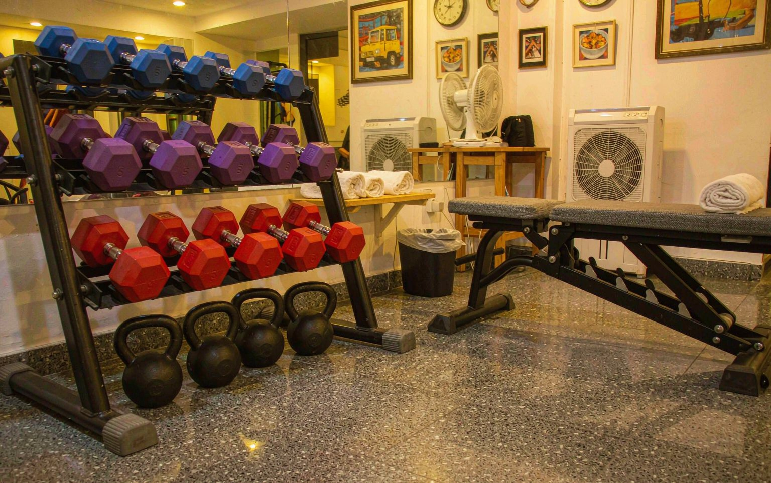 hotel-gym-equipment.png