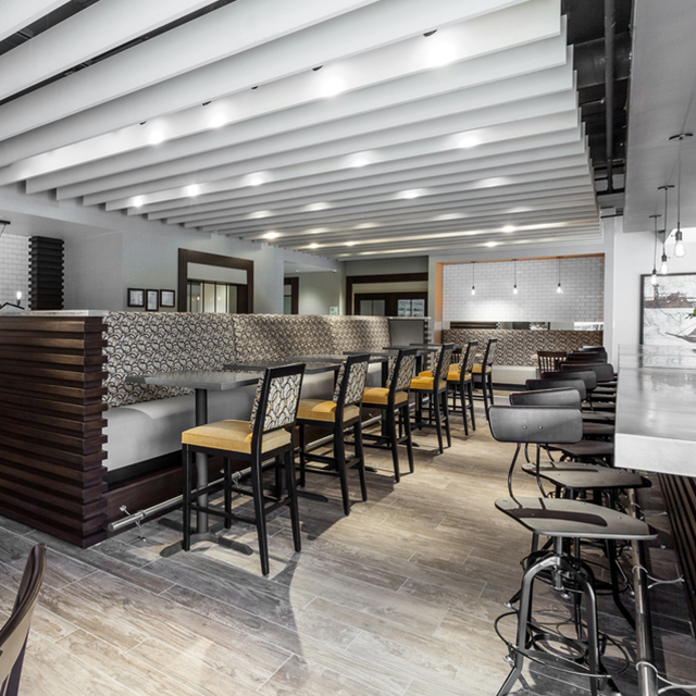 Tables et chaises de salle à manger pour restaurant d'hôtel de style Conrad