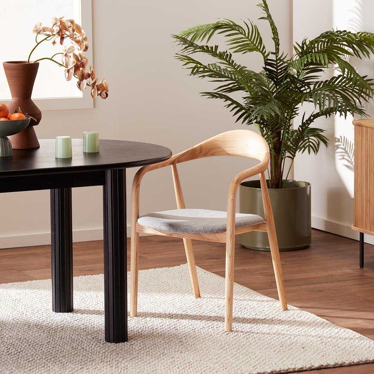  chaise en bois courb&eacute;
