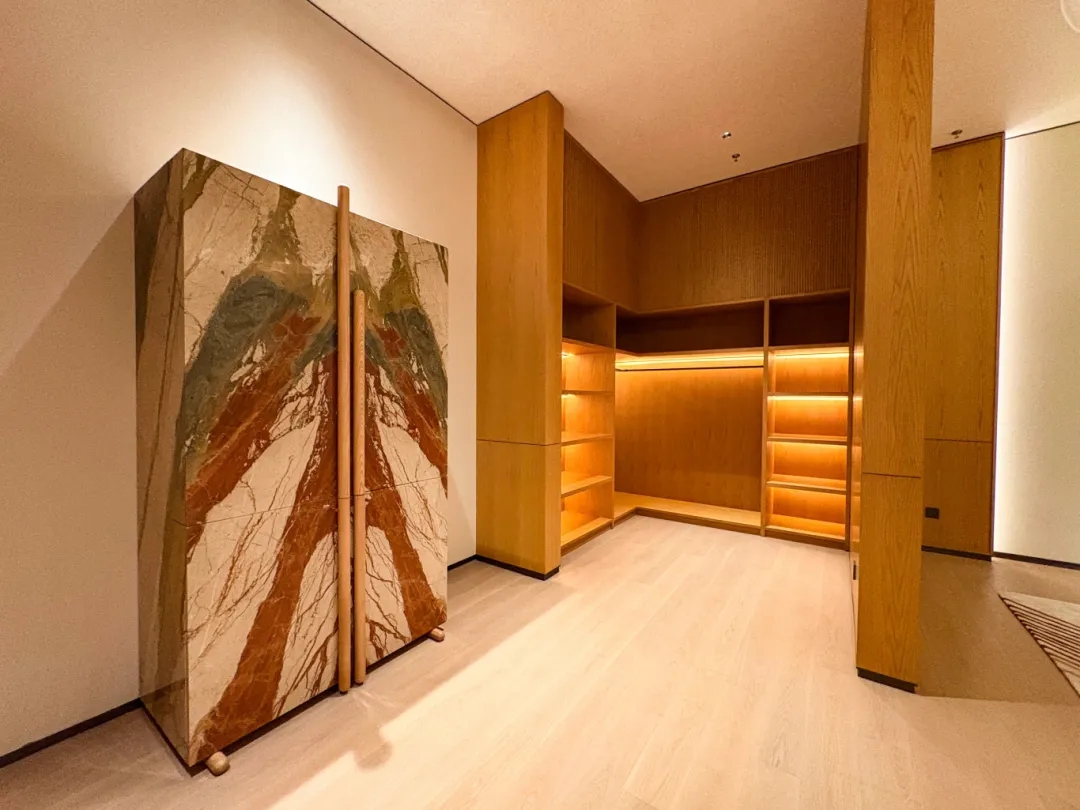 20251031_142705_034