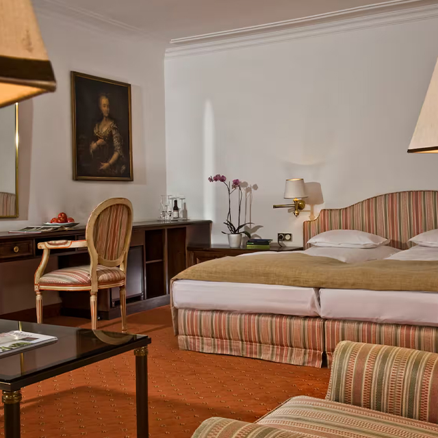 Mobilier de suite d'hôtel de luxe personnalisé élégant, pour chambre à coucher classique