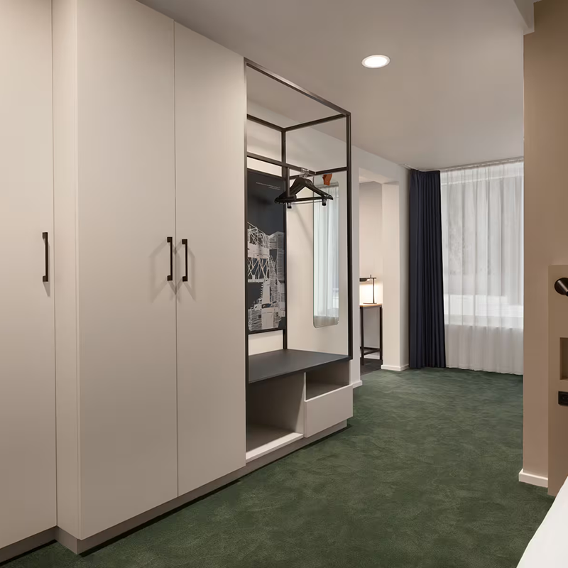 Armoire de chambre d'hôtel moderne avec grand rangement