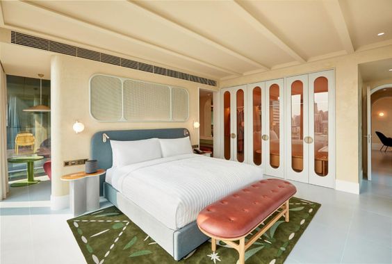 Éléments artistiques et culturels dans le mobilier d’accueil moderne