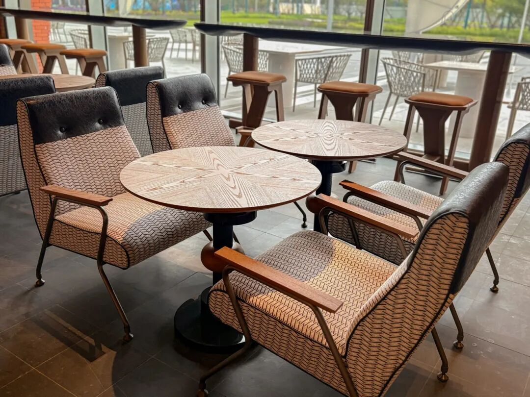 restaurant dining table