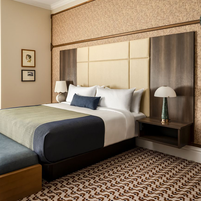Table de nuit en bois d'hôtel fixe pour meubles de chambre