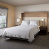 Ensemble de chambre Hilton polyvalent et spacieux
