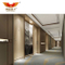 Panneau mural personnalisé à grains de bois MDF pour hôtel