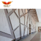 Mur en bois intérieur d'hôtel de luxe moderne