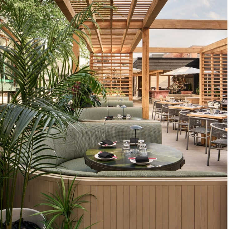 Ensemble de meubles d'extérieur de patio de jardin d'hôtel